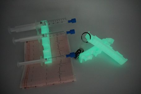 QuickAid Spritzenhalter in grün leuchtend